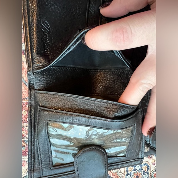 Brighton VINTAGE excellent condition black leather wallet and checkbook set - Picture 9 of 11
